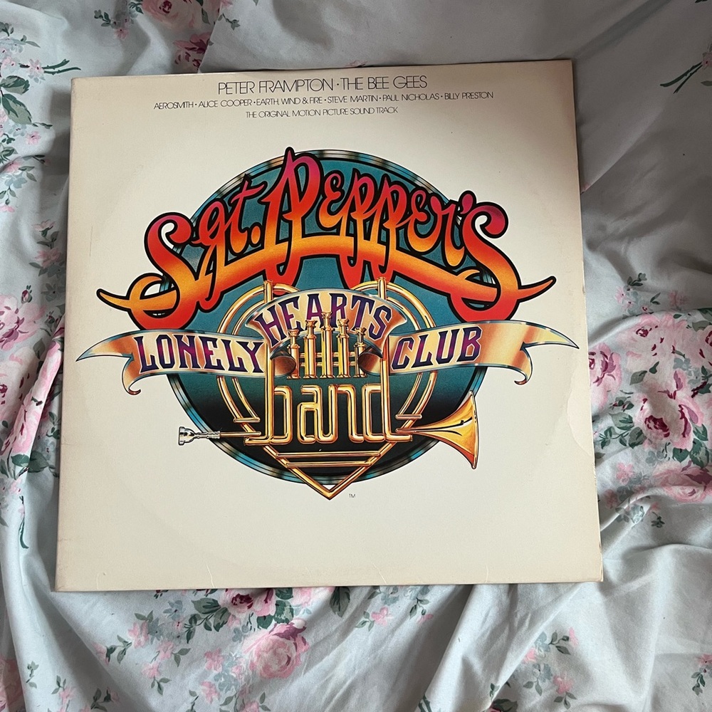 Sgt. Pepper's Lonely Hearts Club Band Vinyl LP - Colorful Logo Cover VINTAGE